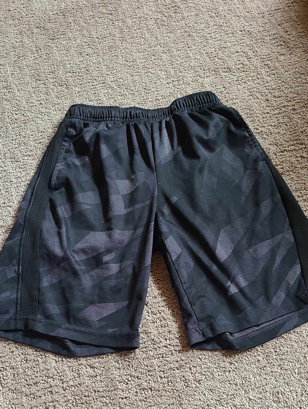 tek gear Black/gray Pattern Mesh-Panel Athletic Shorts for Kids